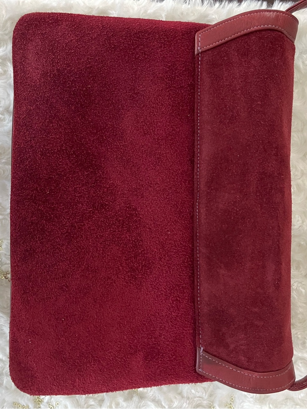 Vintage Susan Gail Burgundy Suede Shoulder Bag with Gold Accent - Picture 5 of 11